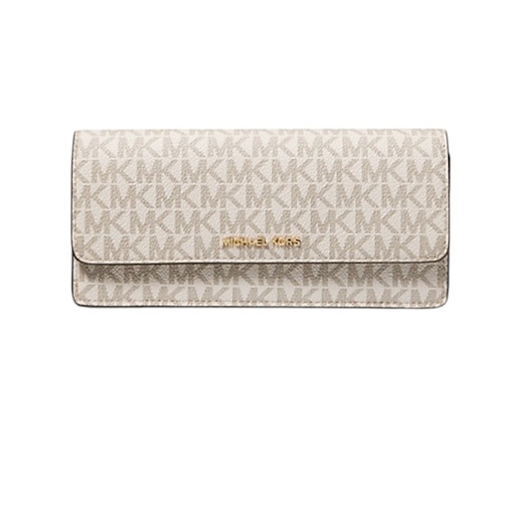 Michael Kors Jet Set Wallet - Picture 1 of 4